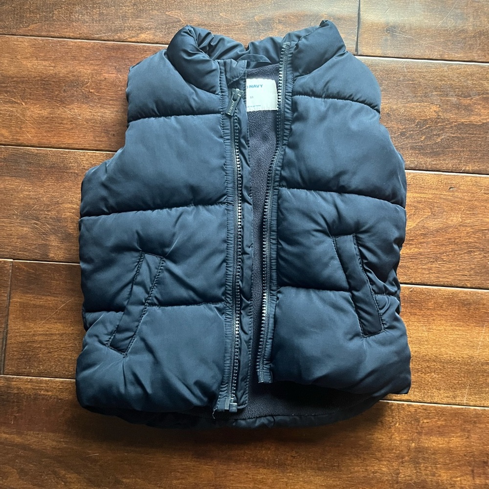 Old navy boys navy puffer vest